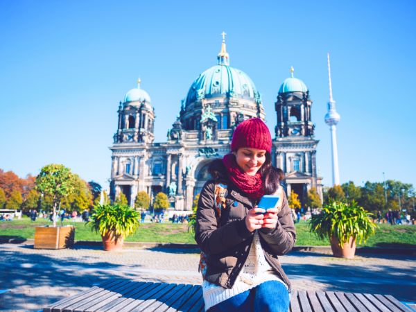 Marvel at Berlin’s Architectural Wonders on an Unforgettable Road Trip for Italian and Spanish Travellers